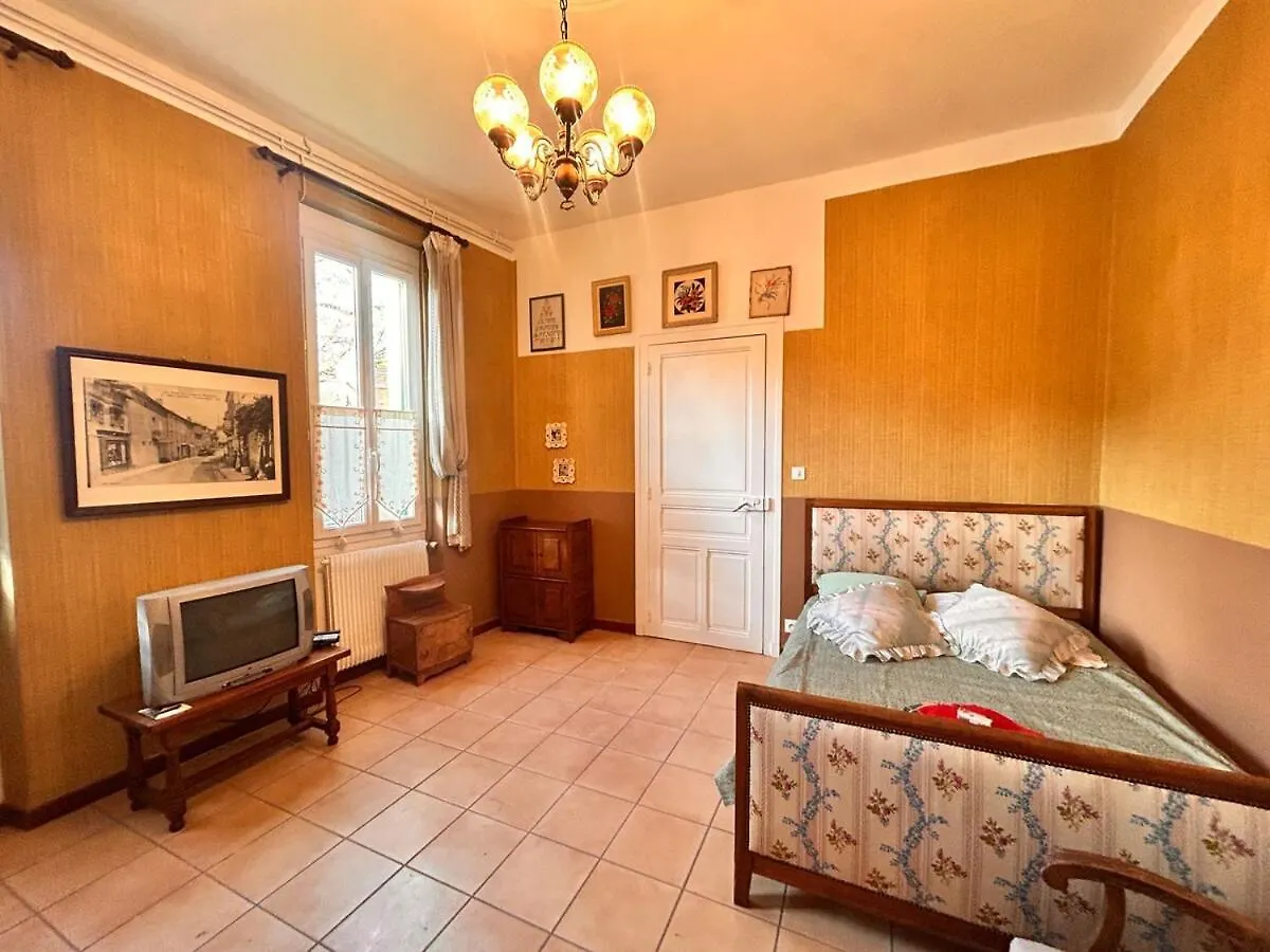 Casa de Férias La Maison De Charles Montauban